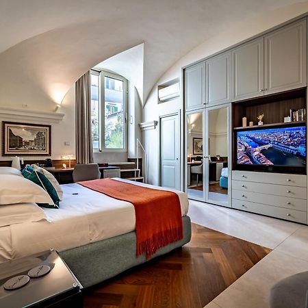 فلورنس Dimora Collection - Le Corti - Boutique Luxury Suites In A Restored 13Th Century Convent, With Sauna And Gym (Adults Only) المظهر الخارجي الصورة