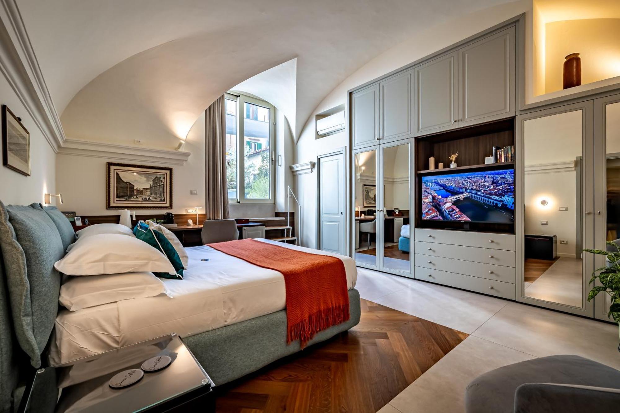 فلورنس Dimora Collection - Le Corti - Boutique Luxury Suites In A Restored 13Th Century Convent, With Sauna And Gym (Adults Only) المظهر الخارجي الصورة